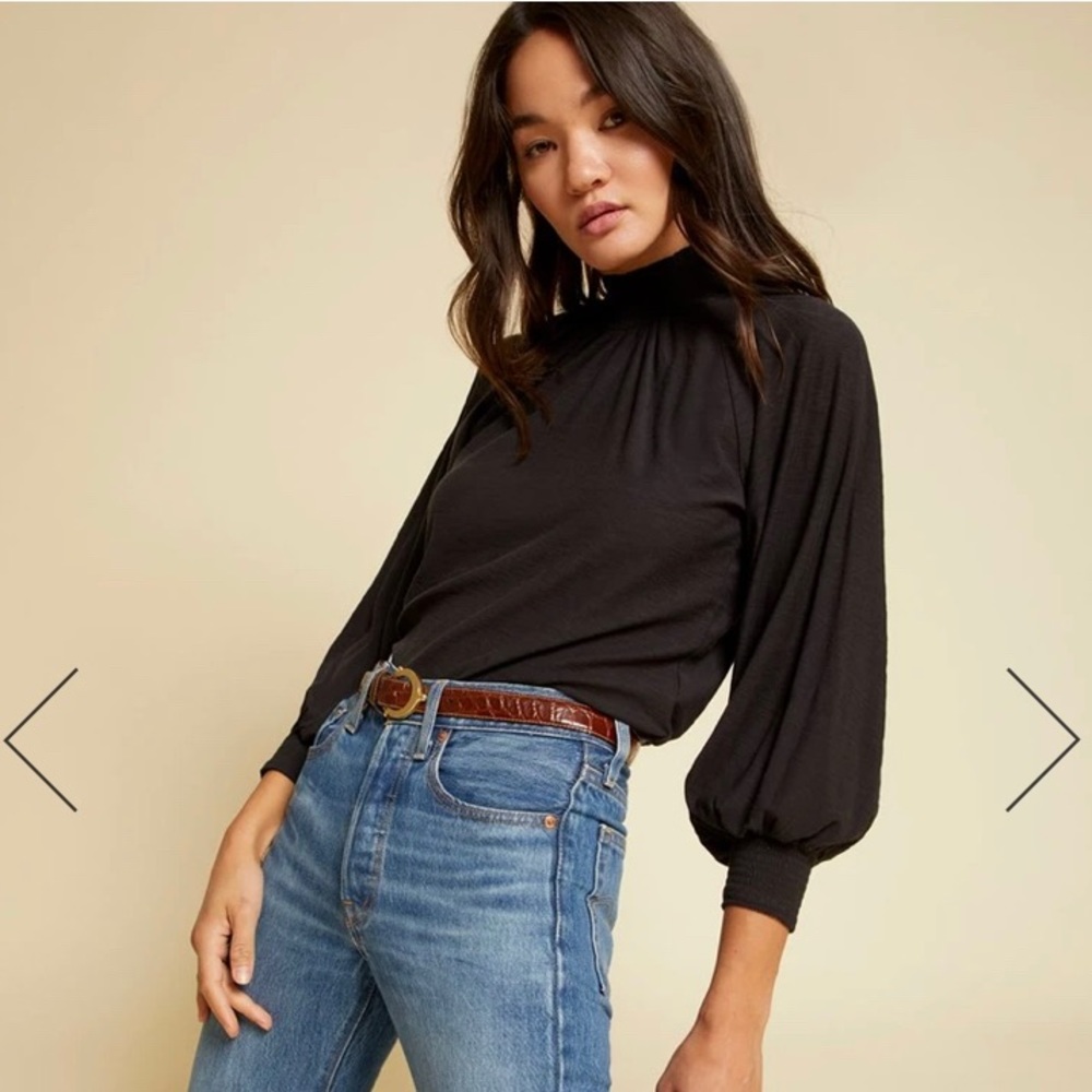 Melanie Smocked Peasant Tee